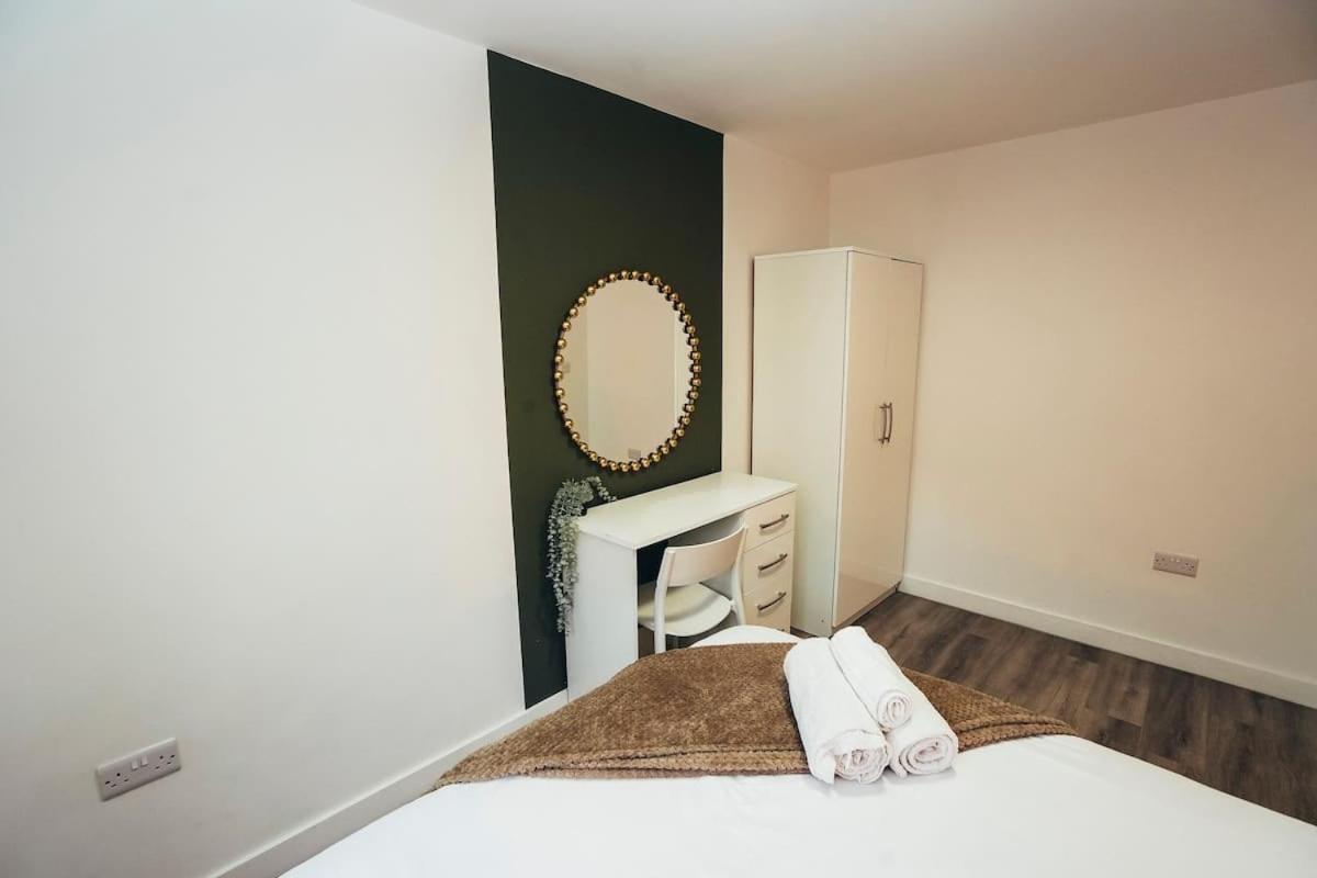 1Br City Centre Apt, Self Check In, Wifi, By Derbnb Sheffield Dış mekan fotoğraf
