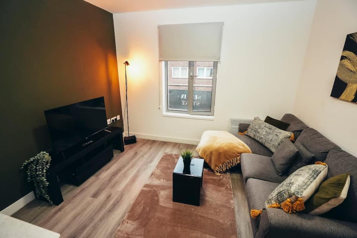 1Br City Centre Apt, Self Check In, Wifi, By Derbnb Sheffield Dış mekan fotoğraf