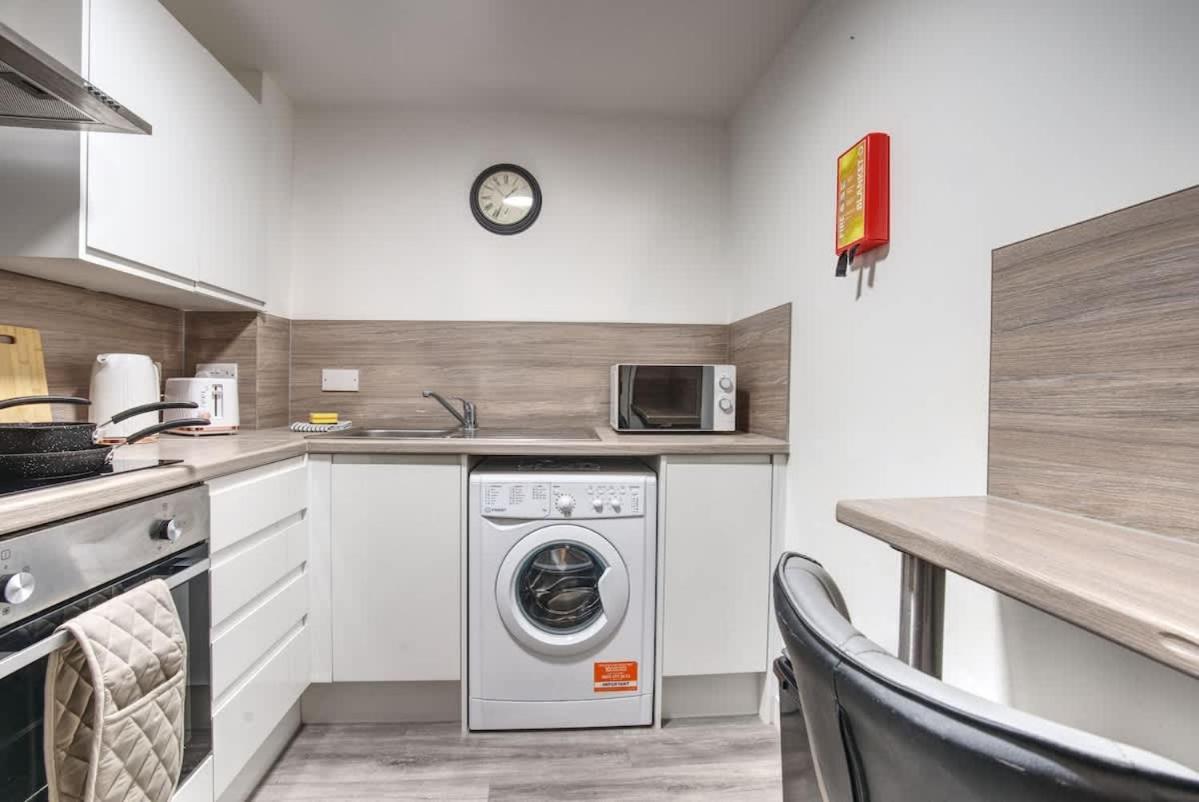 1Br City Centre Apt, Self Check In, Wifi, By Derbnb Sheffield Dış mekan fotoğraf